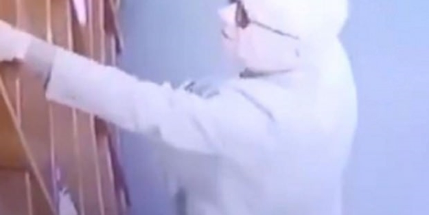 Hırsızlık yapan büyükelçi siyasi krize neden oldu