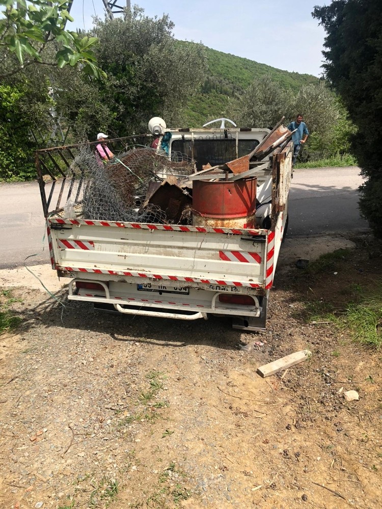 Hırsızlık yapan gençlere ilginç ceza 