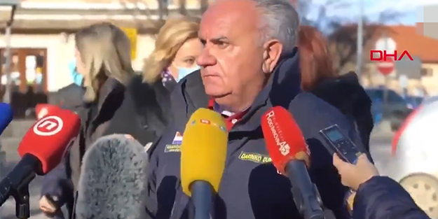 Hırvat Belediye Başkanı canlı yayında depreme yakalandı!