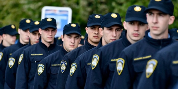 Hırvat polislere Türkçe eğitimi