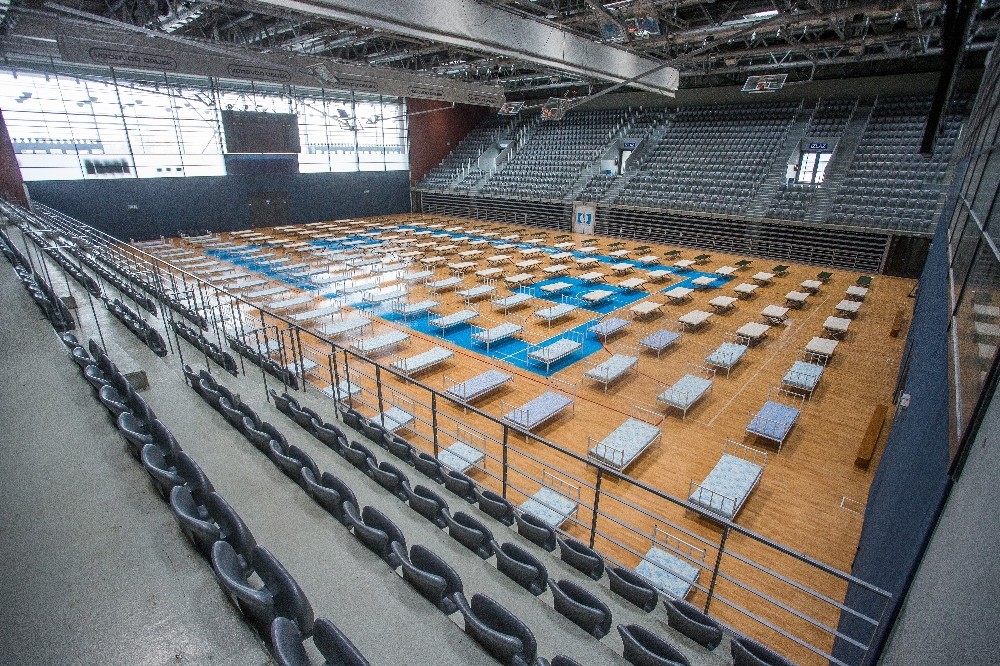 Hırvatistan, basketbol sahasını geçici hastaneye geçirdi 