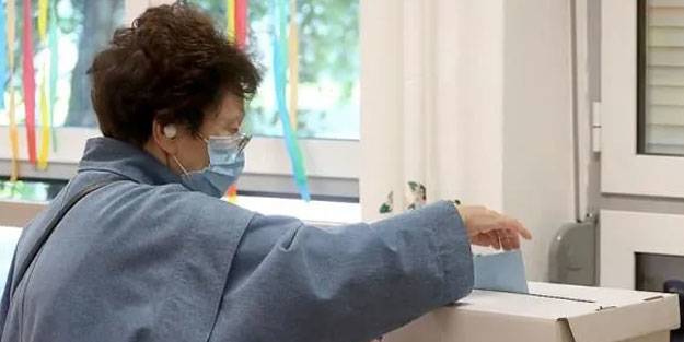 Hırvatistan'da halk sandık başında