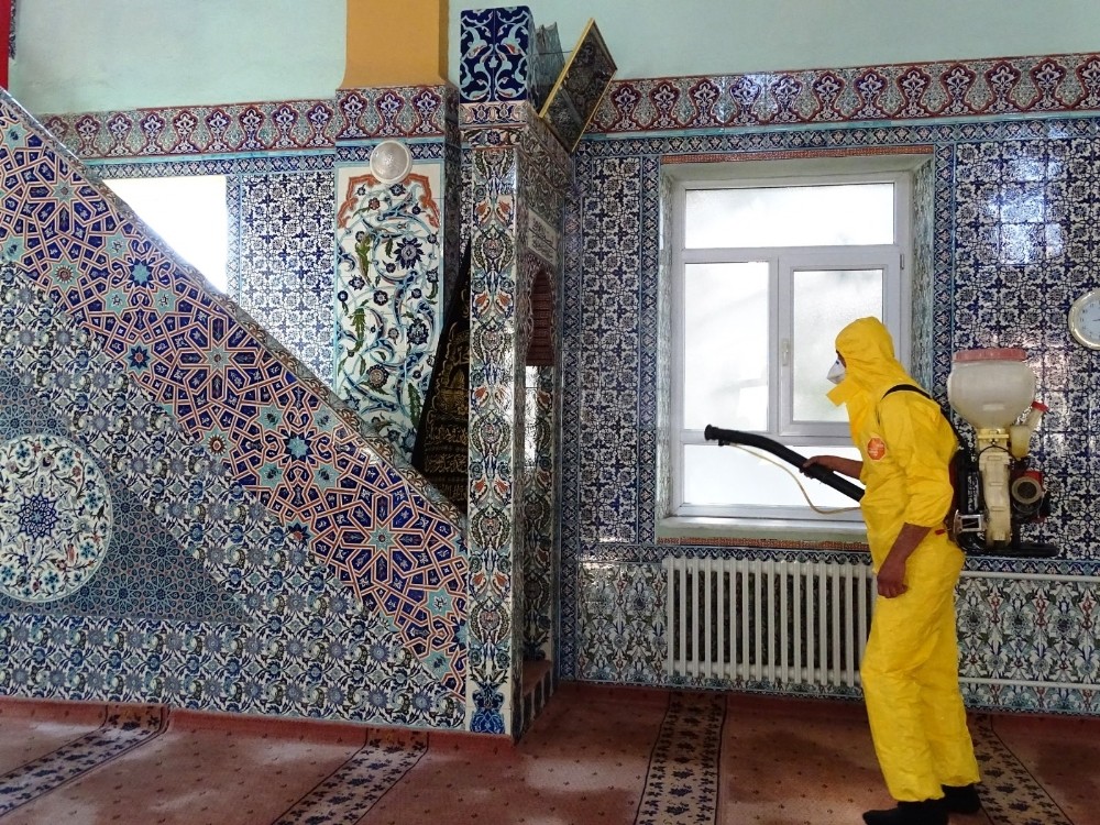 Hisarcık Belediyesi’nden Korona virüs dezenfekte çalışmaları 