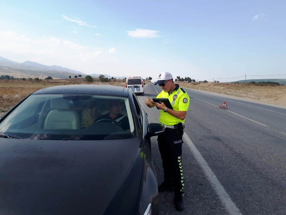 Hisarcık polisinden emniyet kemeri uygulaması 