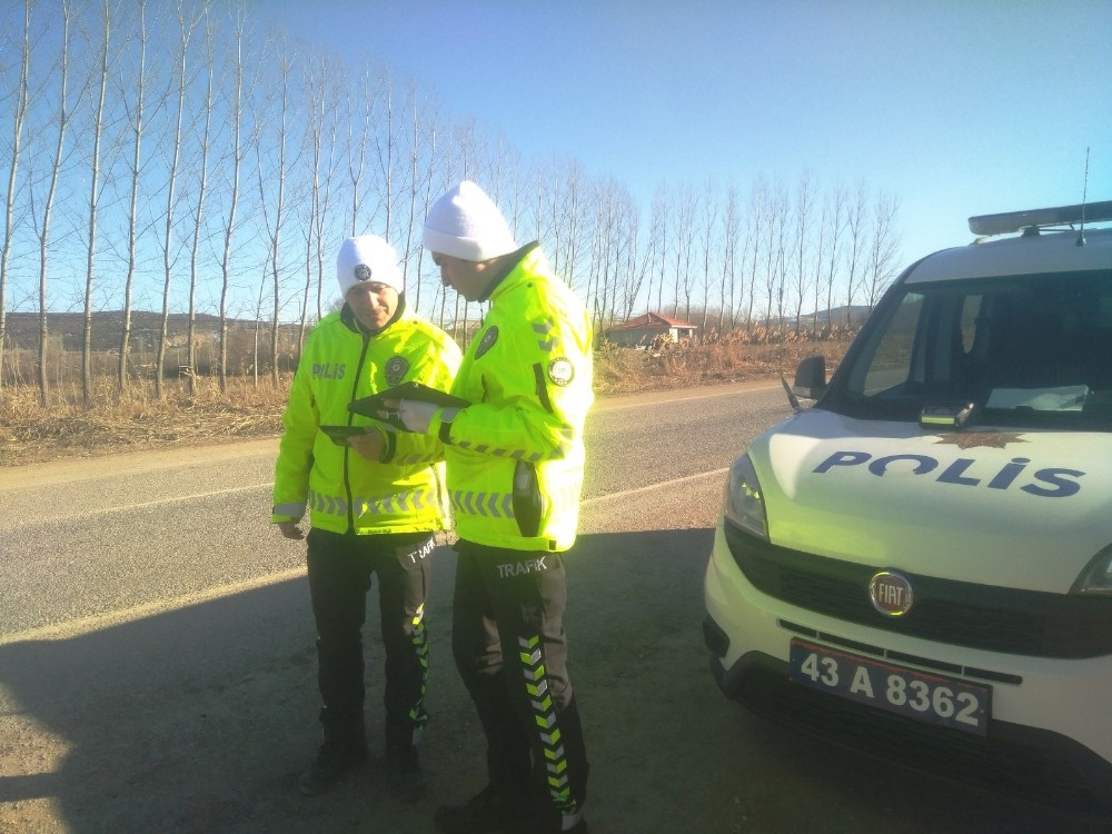 Hisarcık polisinden trafik uygulaması 
