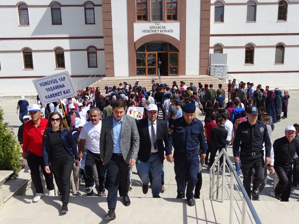 Hisarcık sağlık için yürüdü 