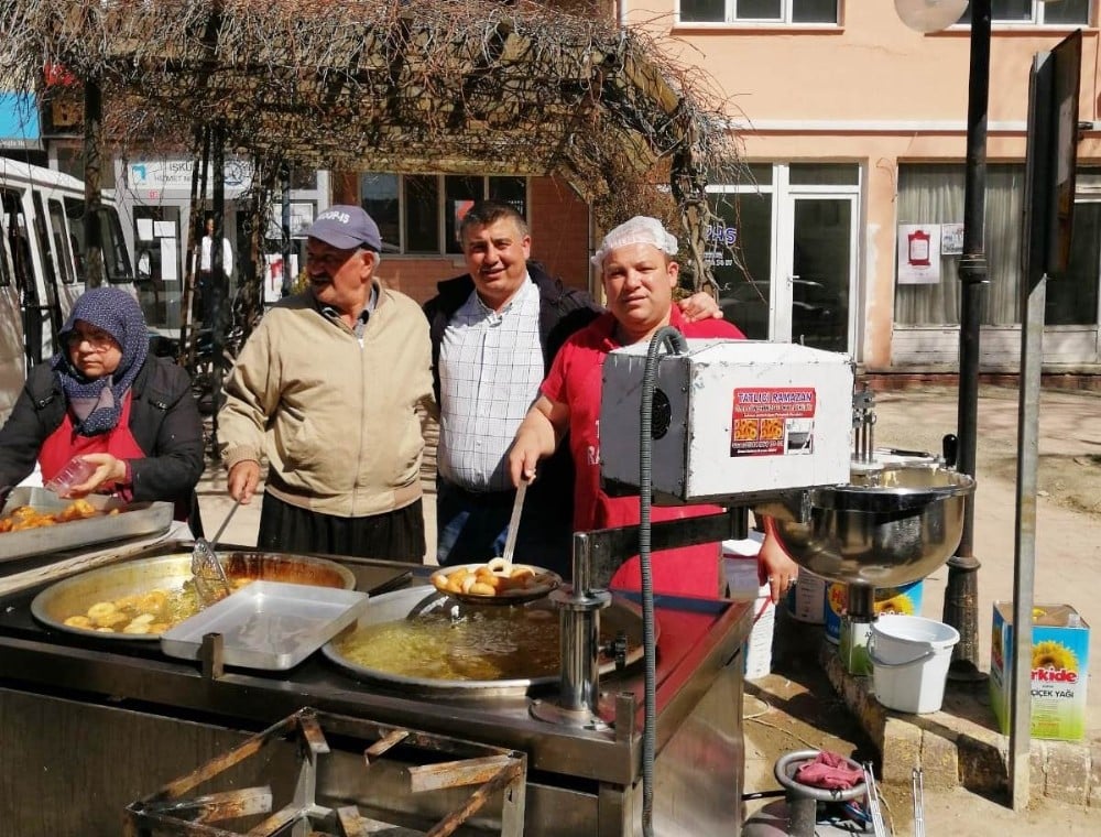 Hisarcıklı esnaftan şehitler için lokma hayrı 