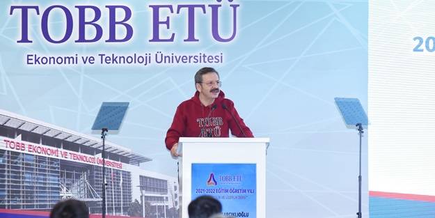 Hisarcıklıoğlu’ndan öğrencilere girişimcilik ve liderlik dersi