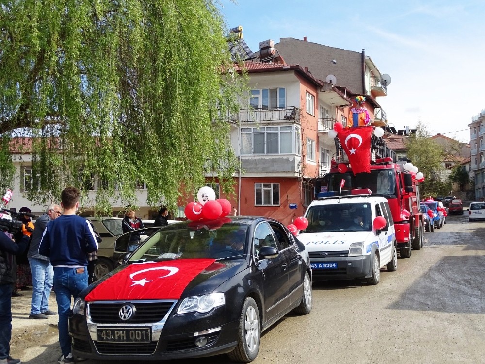 Hisarcık’ta kortejli 23 Nisan kutlaması 
