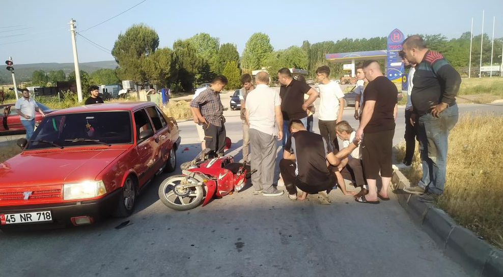 Hisarcık’ta otomobil ile motosikletle çarpıştı: 1 yaralı