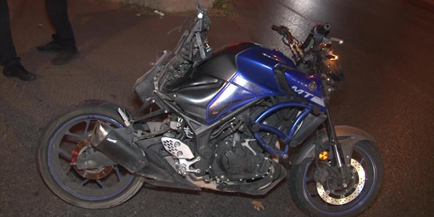 Hız yapan motosiklet kontrolden çıkıp metrelerce sürüklendi: 1 ağır yaralı