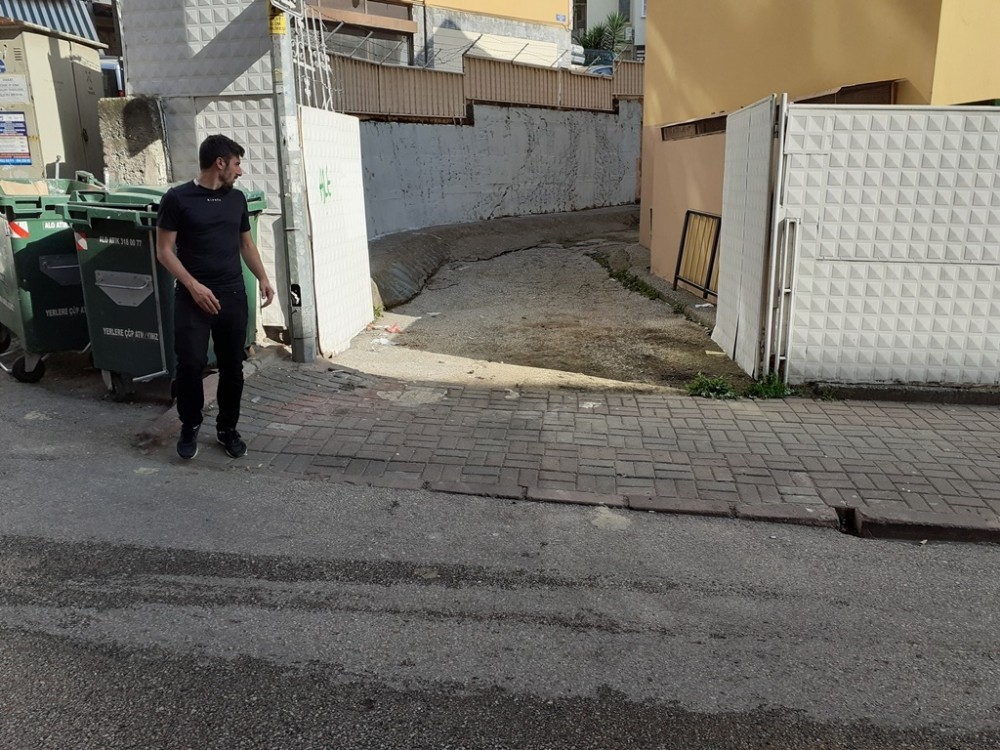 Hızır Reis İlkokulu’nun bahçesi yenilendi 