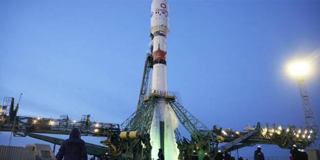 Hızlı internet için One Web'e ait 36 uydu daha uzaya gönderildi