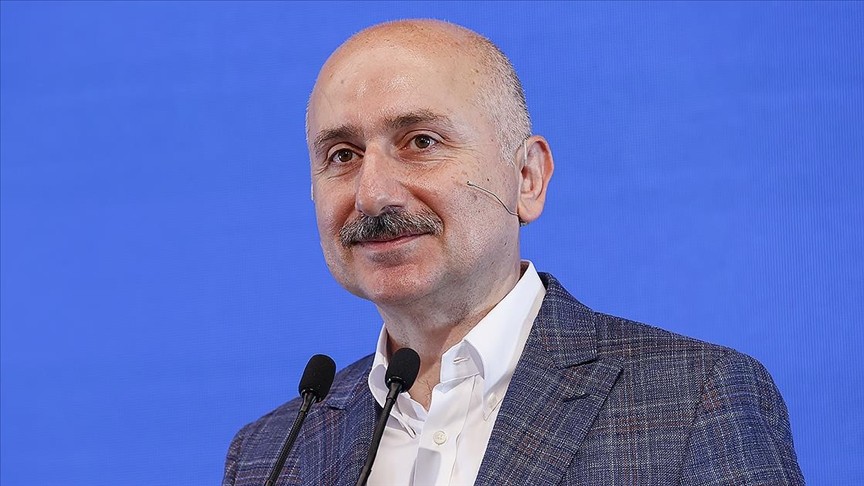 Hizmet için siyaset yapıyoruz