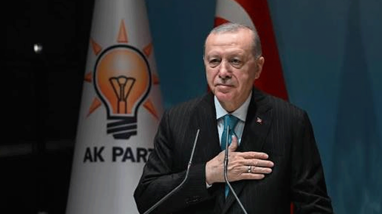 Hizmete rağbet çığ gibi büyüyor: Ak Parti'nin üye sayısı 12 milyona dayandı!