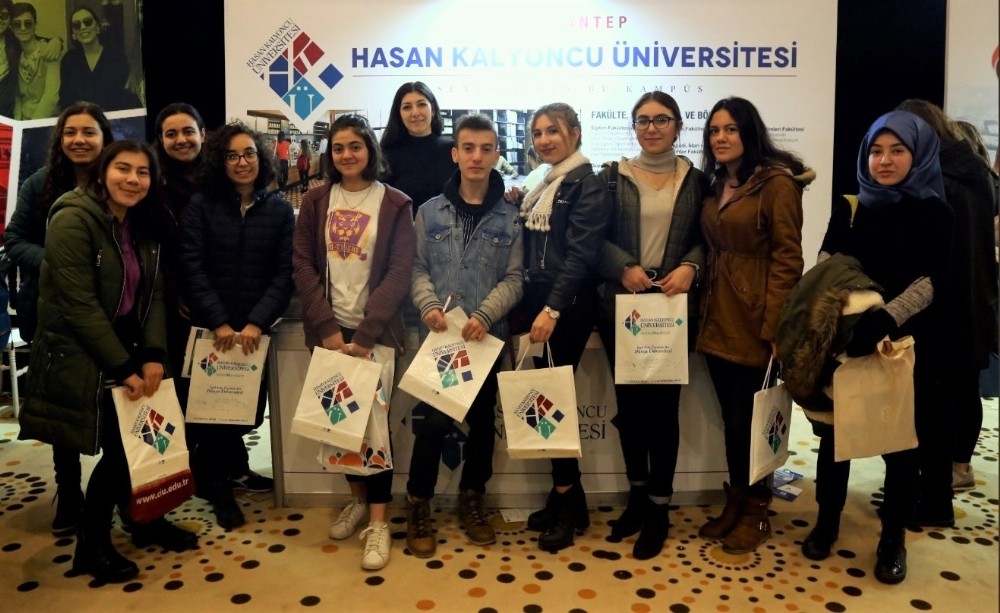 HKÜ 2019’da binlerce üniversite adayıyla buluştu 