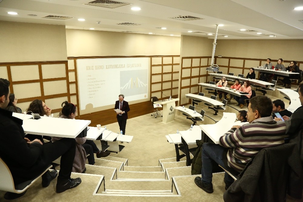 HKÜ’de akademisyenlere yönelik eğitici eğitimi 