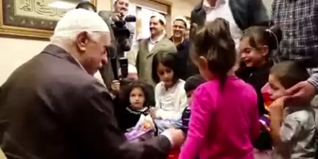 Çocuktan Gülen'i köşeye sıkıştıran soru! VİDEO