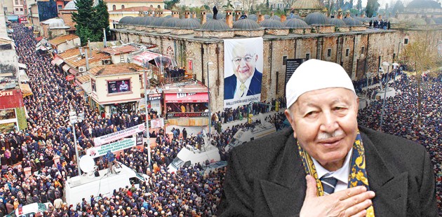 Hoca’yı rahmetle anıyoruz