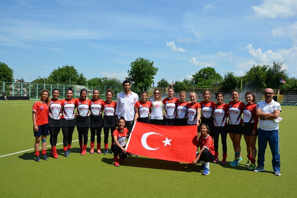 Hokeyin Sultanları Eurohockey Club Challenge III’te yerlerini korudu 