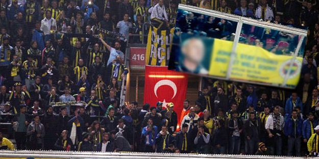 Hollanda Fenerbahçe'nin bu pankartını konuşuyor!