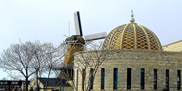 Hollanda hükümetinin Müslümanları fişlediği ortaya çıktı!