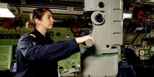 Avrupa ülkesi kadınları askere alıyor