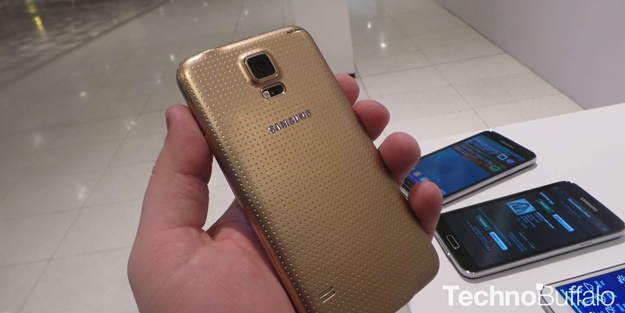 Galaxy S5 'silah' oldu!