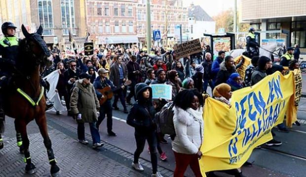 Hollanda'da Avrupa Birliği protestosu: Dünya hepimizin!