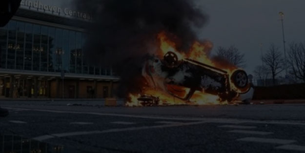 Hollanda’da isyan devam ediyor! Yakıp yıktılar