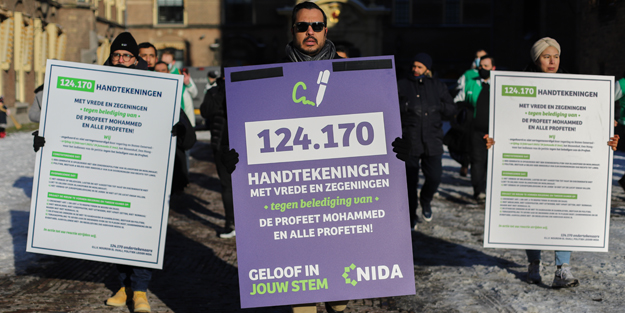 Hollanda'da Hz. Muhammed için harekete geçildi