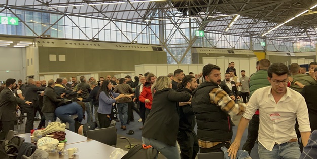 Hollanda'da PKK'lılar sandık müşahitlerine saldırdı