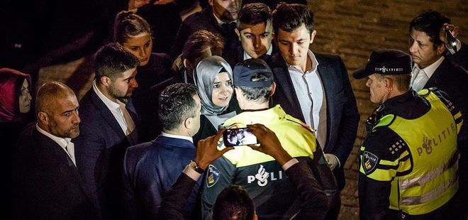 Hollanda'dan bakanımıza yine küstahlık!
