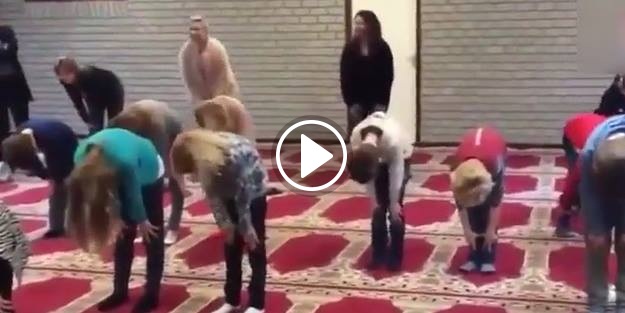 Hollandalı çocuklar namazla tanıştı!