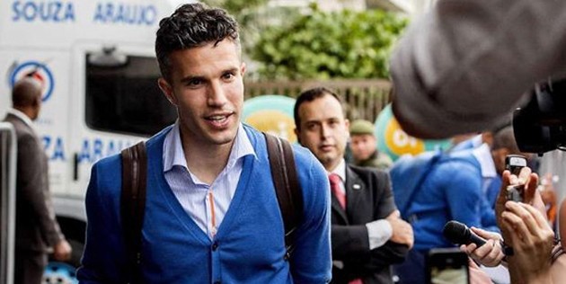 Hollandalı futbolculara kapının önü göründü