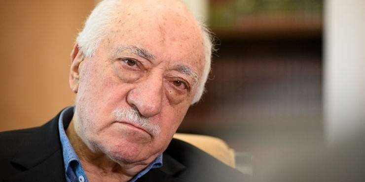 Hollandalılar Fetullah Gülen’i “İslam âlimi” yaptı