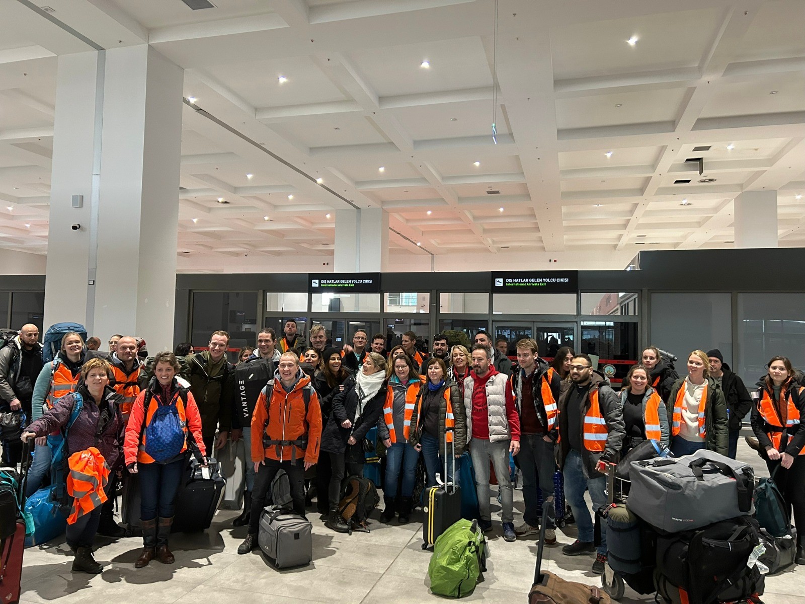 Hollanda’nın sağlık ekibi yardım için Türkiye’ye geldi