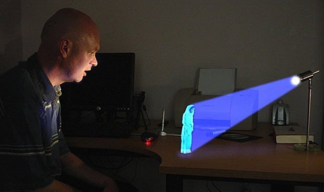 Hologram teknolojisi gerçeğe dönüşmek üzere