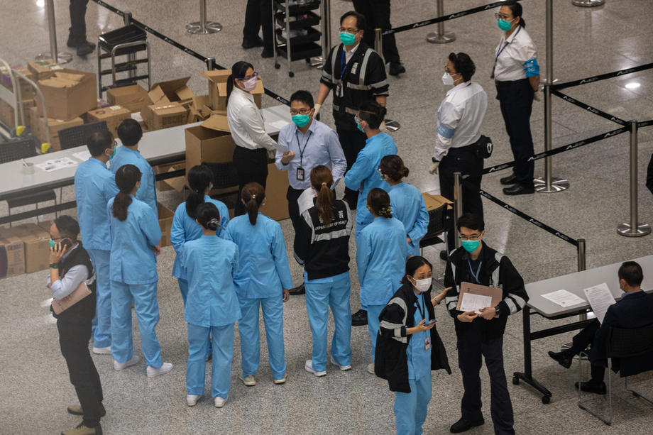 Hong Kong’da yaşamayan vatandaşların Hong Kong’a girişi yasaklandı 