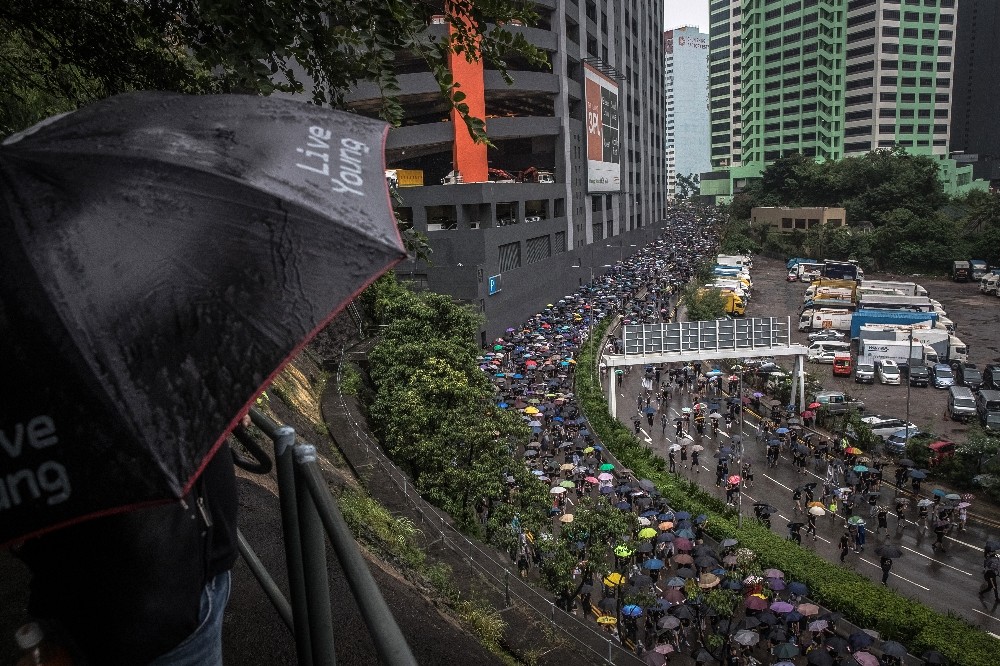 Hong Kong’da olaylı protesto: 36 gözaltı 