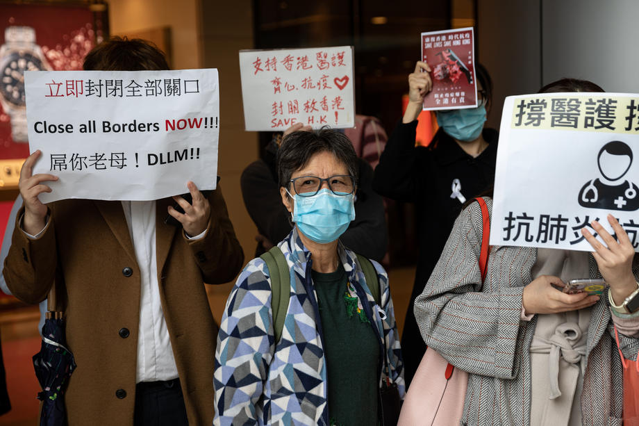 Hong Kong’ta sağlık çalışanlarından korona virüsü grevi 