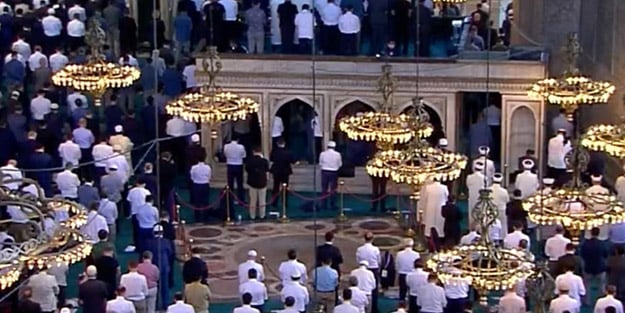Hristiyanlar tarafından merak ediliyordu! Ayasofya'da o alan boş bırakıldı
