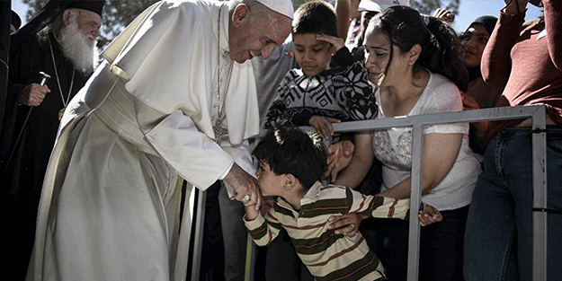 Hristiyanlığa geçen sığınmacılardan skandal ifadeler