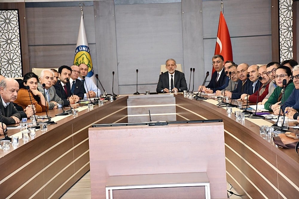 HRÜ’de alternatif ürün desenleri çiftçilerle paylaşıldı 