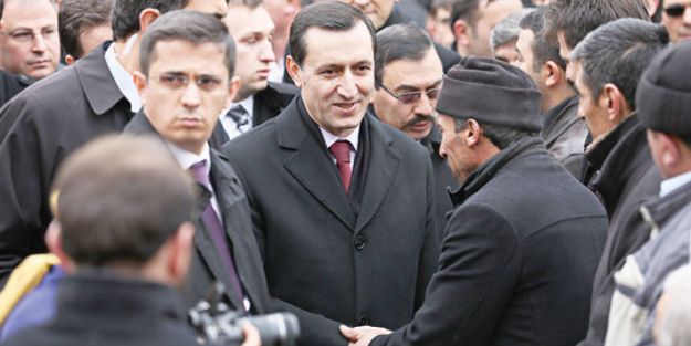 ‘HSYK kendine çeki-düzen vermeli’