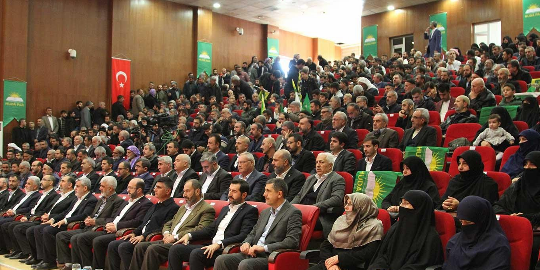 HÜDA PAR kuruluşunun 10'uncu yıl dönümünü kutluyor