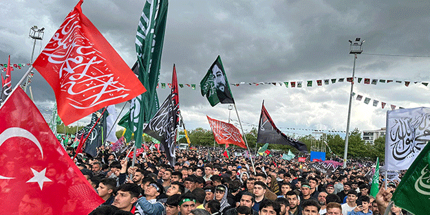 HÜDA PAR'a yakınlığıyla bilinen Peygamber Sevdalıları Platformu'nun etkinliğine yüzbinler katıldı!