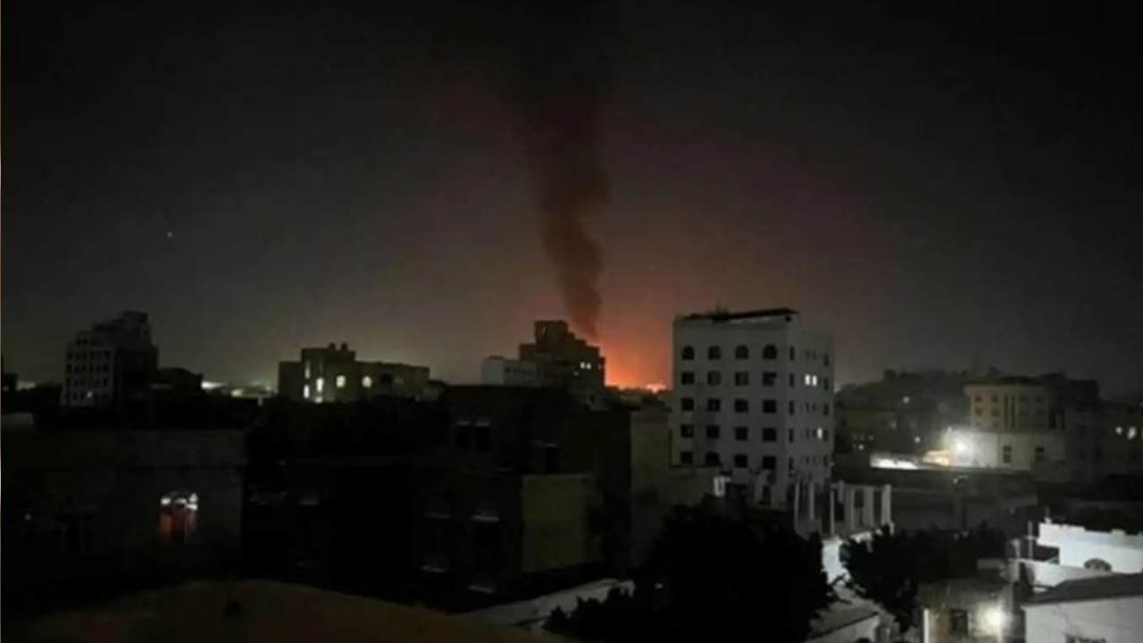 Hudeyde'ye hava saldırısı düzenlendi