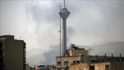 Hukuk tanımaz İsrail bunu da yaptı! İran’da devlet televizyonunu bombalandı