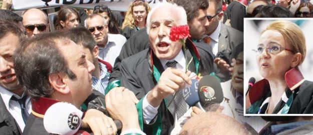 Hukuk kılıflı zorbalık